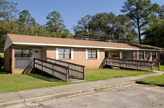 Apartments - Orange Avenue