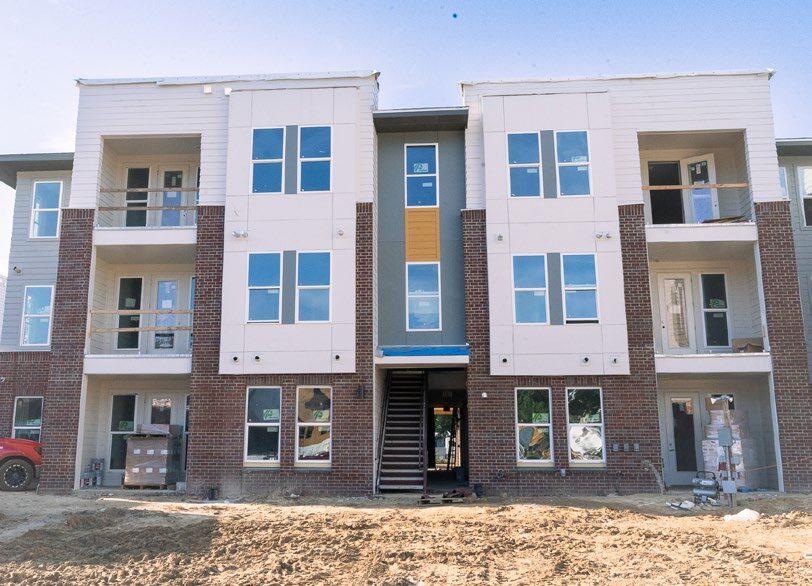 Outdoor image showing the exterior of an appartment building.