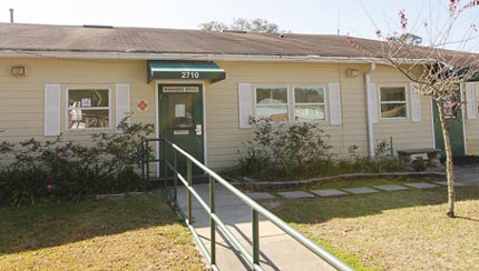 Orange Avenue Apartments Office Exterior